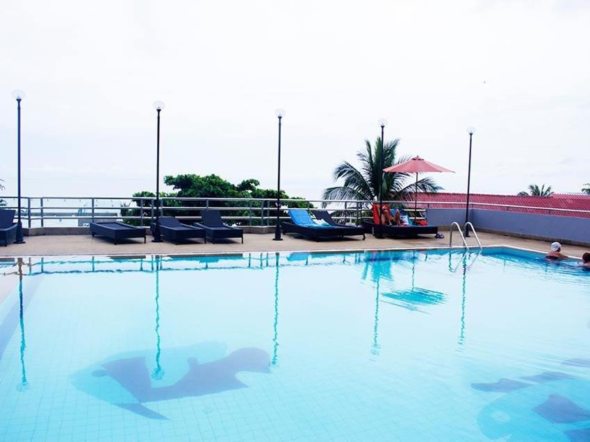 Hua Hin Takiab On The Beach Paradise Properties Buitenkant foto